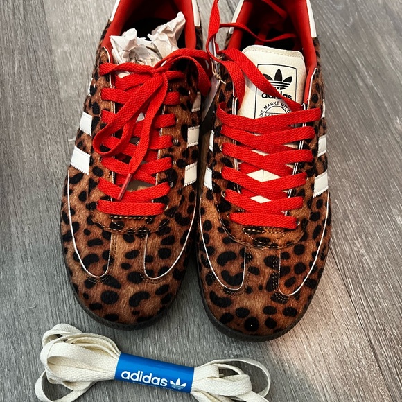 Adidas Samba OG - Brown/Red Cheetah 🐆 - Picture 4 of 9